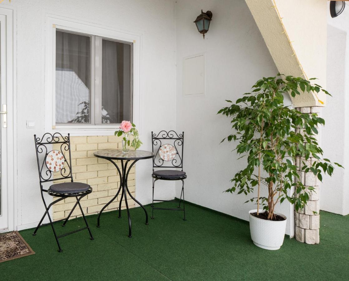 Ferienwohnung Panzio Status Hajdúszoboszló Exterior foto