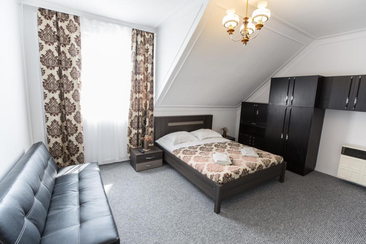 Ferienwohnung Panzio Status Hajdúszoboszló Exterior foto