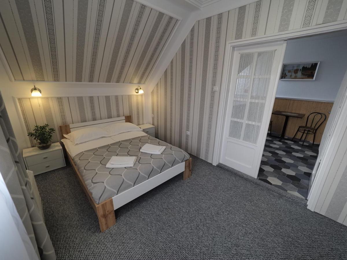 Ferienwohnung Panzio Status Hajdúszoboszló Exterior foto